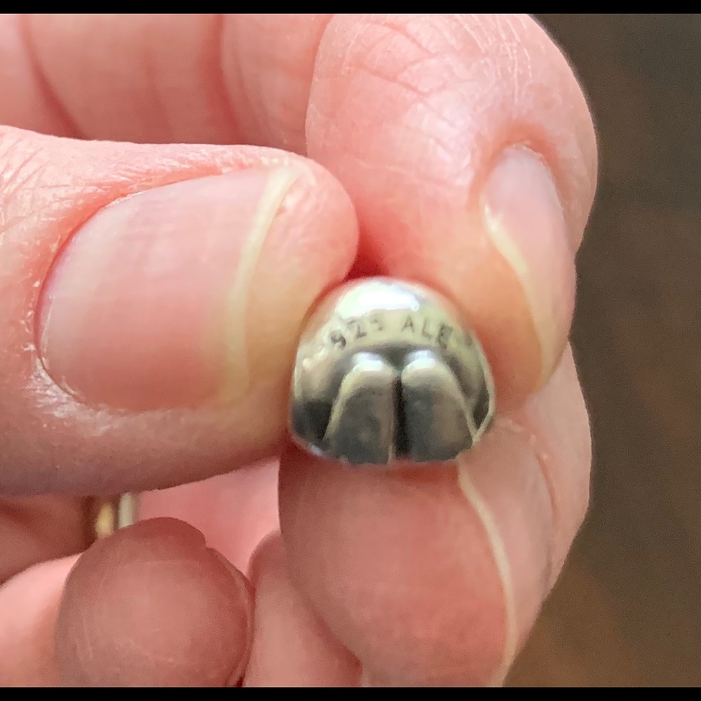 Pandora smooth-head Penguin charms (retired) - Picture 2 of 2